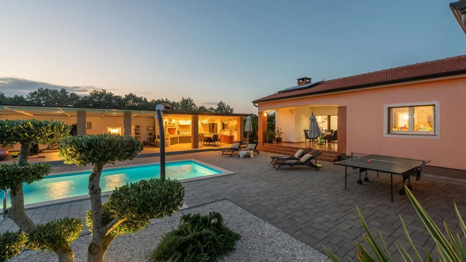 Villa St. Anna In Radetici - Haus Fuer 8 Personen